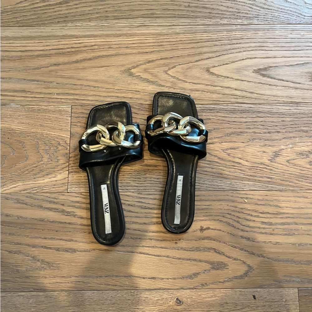 Gold chain slides